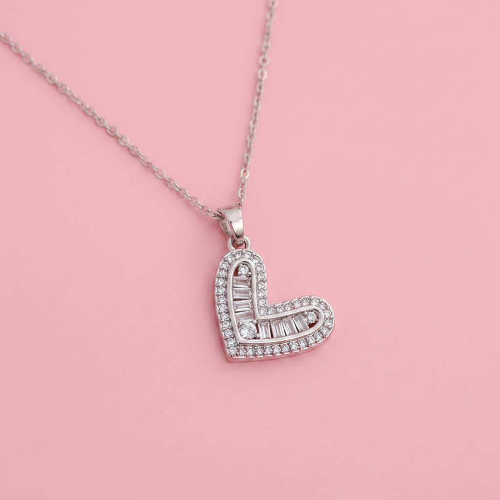 Collar de Corazón Brillante