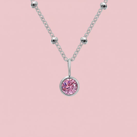 Collar Plateado con Piedra Rosada