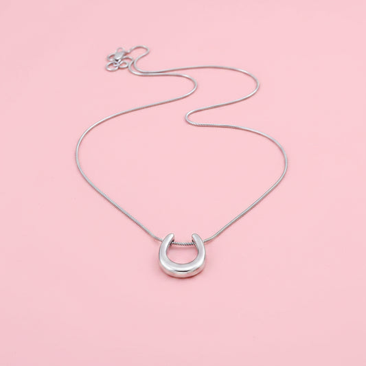 Collar con Dije de Herradura