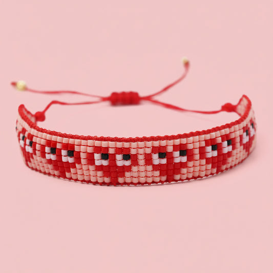 Pulsera Tejida de Corazones