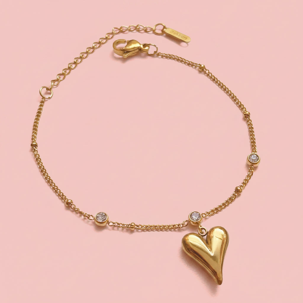 Pulsera Dorada con Corazón Brillante