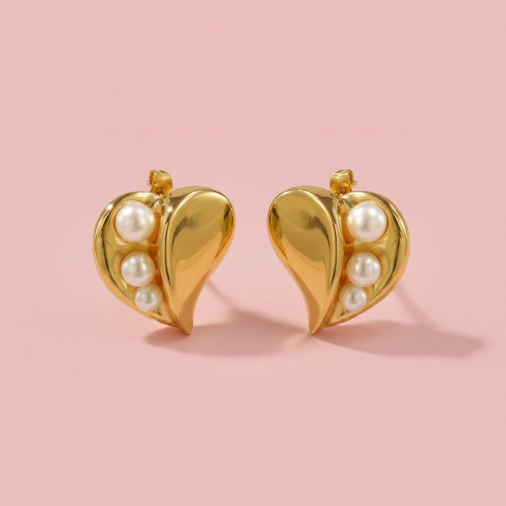 Zarcillos de Corazón Dorado con Perlas